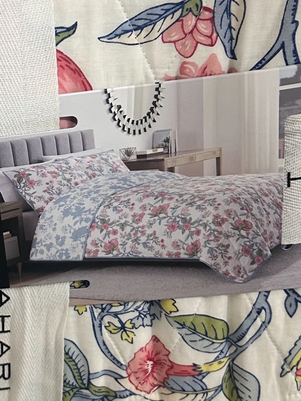 Tahari Multicolor Floral Cotton Reversible Full/Queen Quilt Set 88”x92”